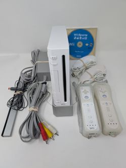 (Pick Up In Store) Nintendo Wii Bundle with Wii Sports (GameCube Compatible)