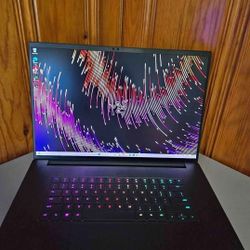Razer Blade 18 Gaming Laptop 