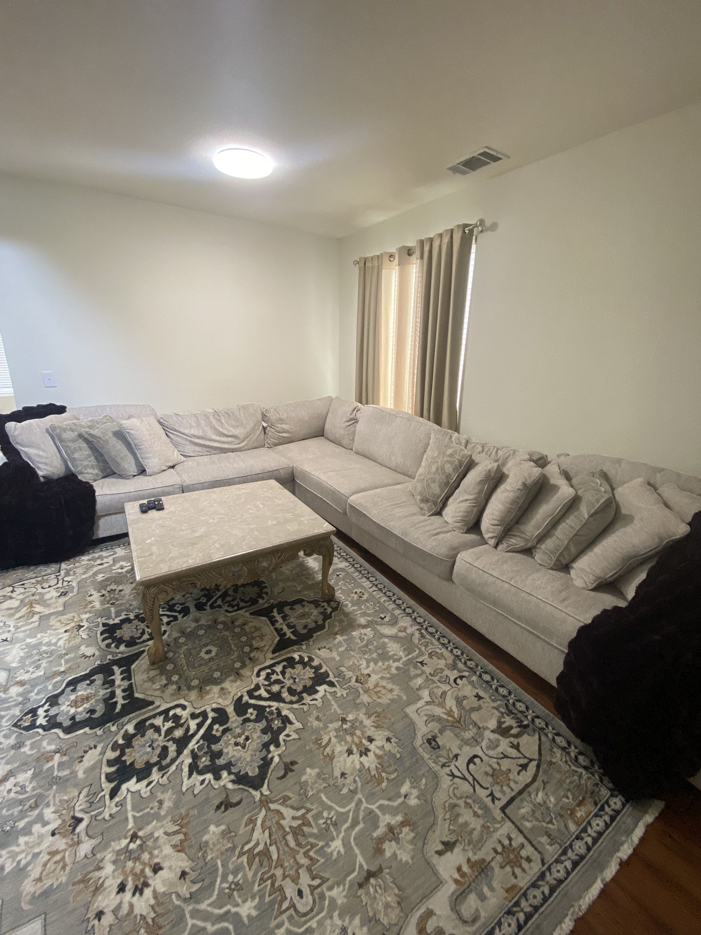 Section 8 Sofa Great Condition