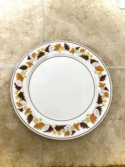 VINTAGE MIKASA SERVING PLATE