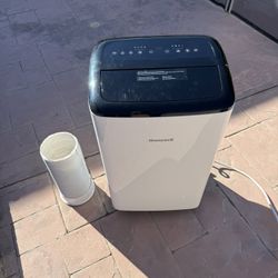 Honeywell Smart Air Conditioner & Dehumidifier WiFi Enabled  14.000 BTU