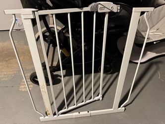 Regalo White Metal Baby Safety Gate