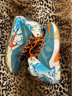 Lebron Basketball kids shoes