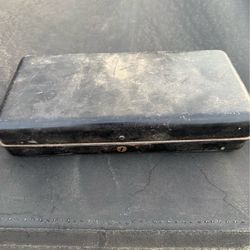 Metal case