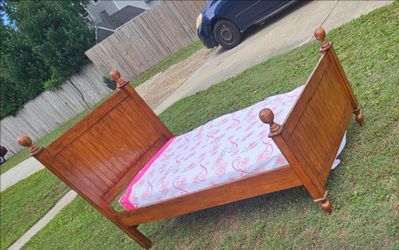 Twin Bed Wood frame