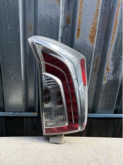 2012 2013 2014 2015 Toyota Prius Right side taillight