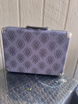 Byron Statics Bluetooth Record Player - Used Once Price: $30 (Negotiable)