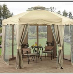Brand new 12x12 hegzegonal Gazebo