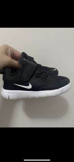 Nike flex toddler shoes