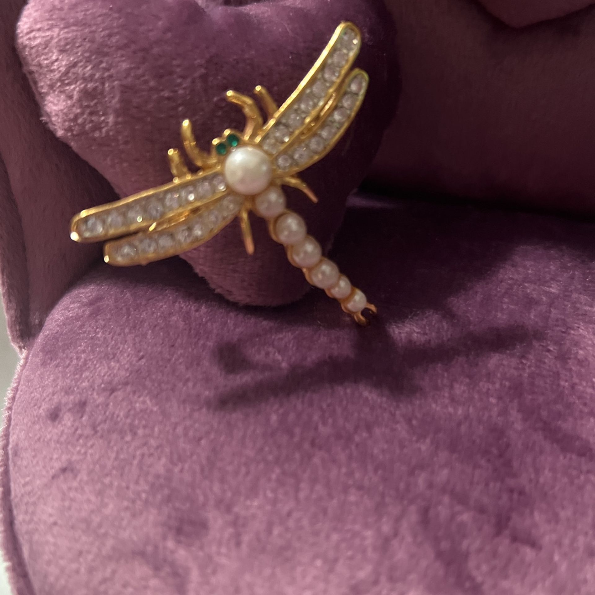 Gorgeous! Dragonfly Pin/Brooch With Emerald Green Eyes ,Pearls, & Diamond Crystal Stones