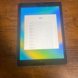 I Pad 6 With Case