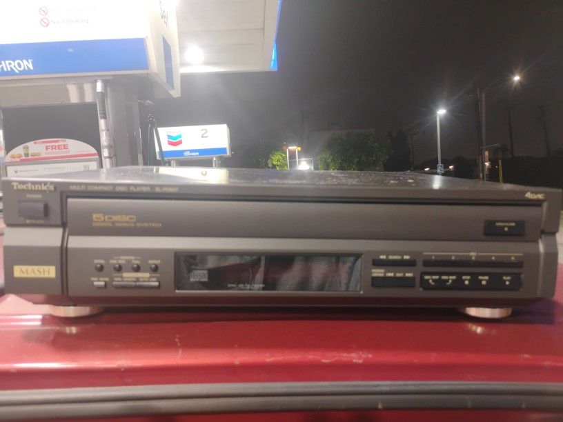 5 Disc CD Player Technics