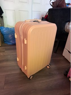 XLS Hard Shell Spinner Suitcase Light Pink
