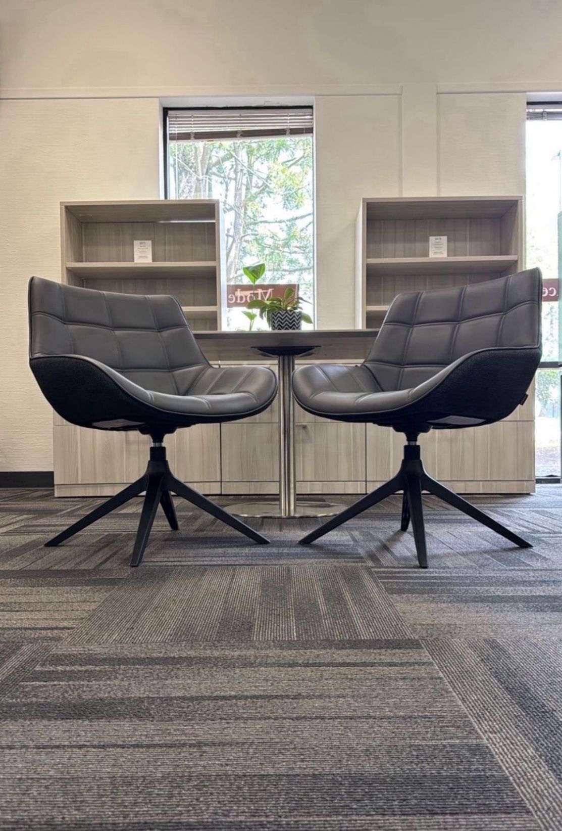 Contemporary Modern Lounge Chair