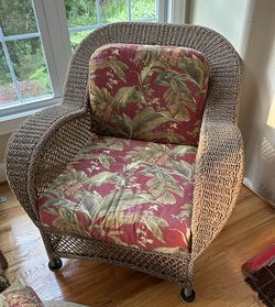 Wicker Chairs And Ottomans