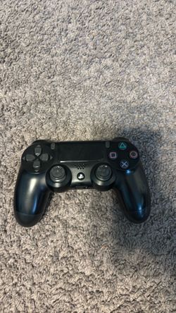 DUALSHOCK PS4 CONTROLLER