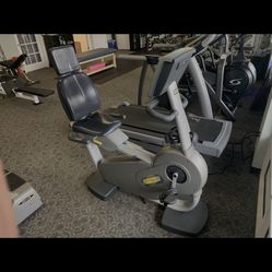 Techno Gym 700 e Recumbent Recline Bike
