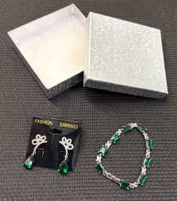 Emerald Green Gemstone Earring & Bracelet Set