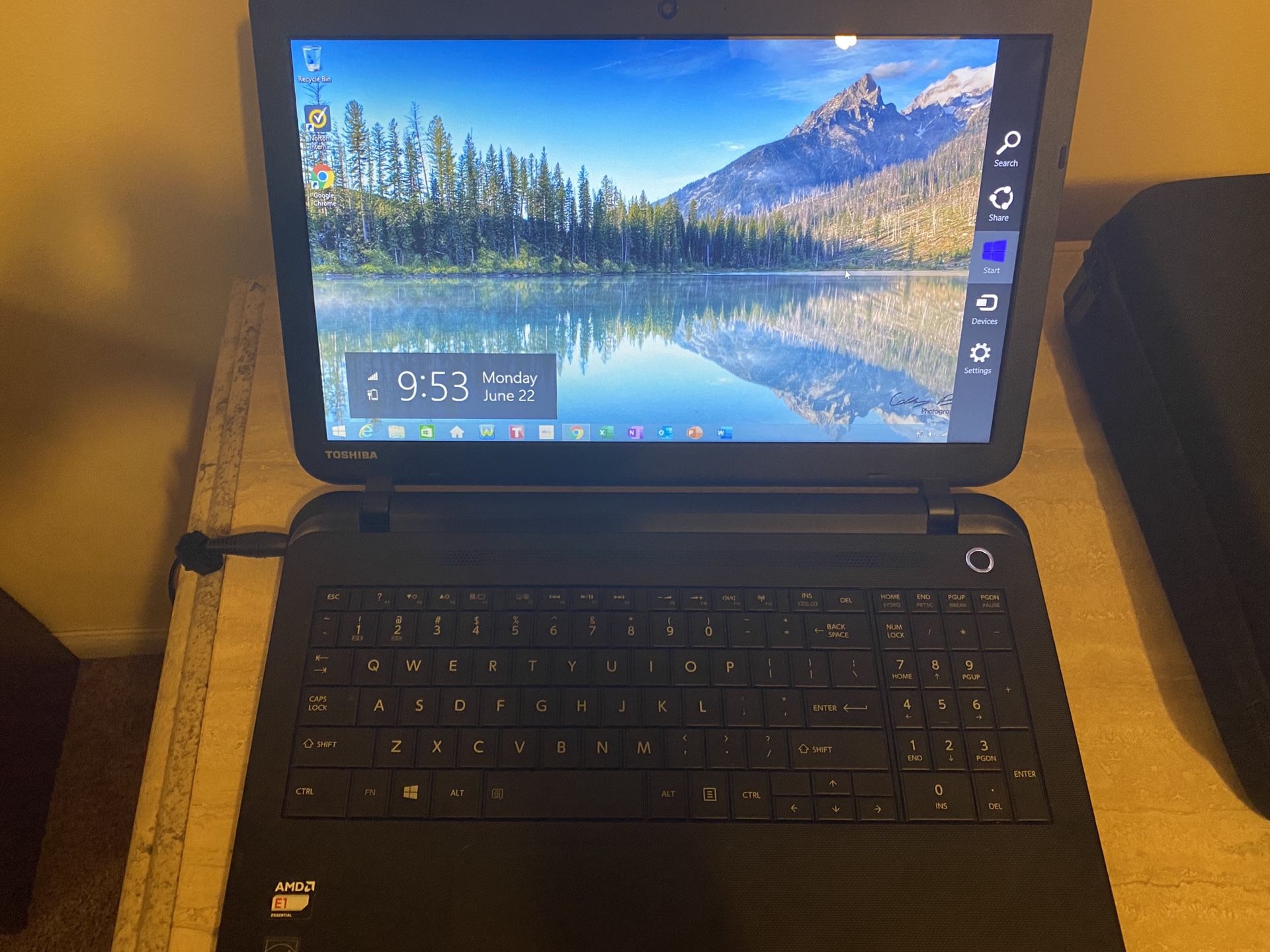 Toshiba satellite C55 windows 8 laptop