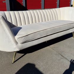 White Velvet Lounge Furniture – Sofa, Loveseat & Chairs