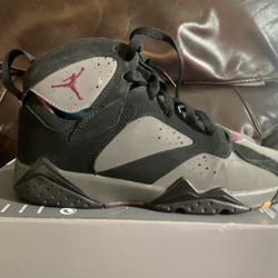 Air Jordan Bordeaux Retro 7 Size 6y