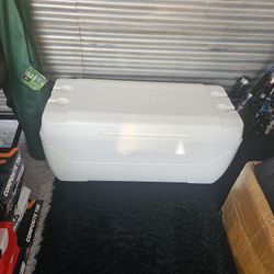 Igloo Large Cooler
