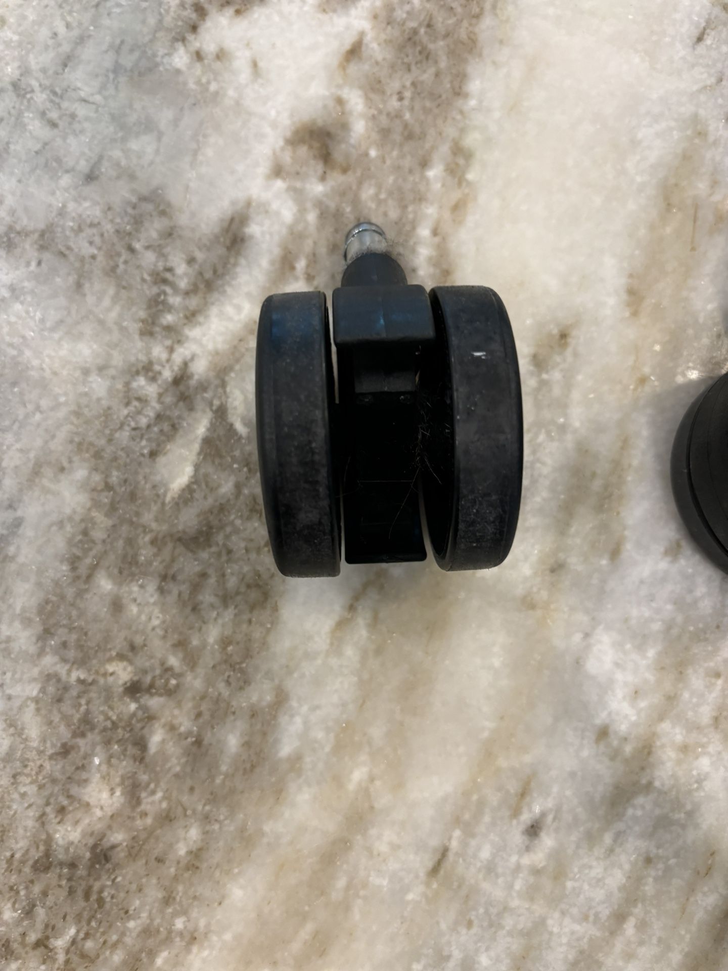 Herman Miller Aeron casters ( Off New Chair)