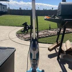 Bissell Vacuum Cleaner 