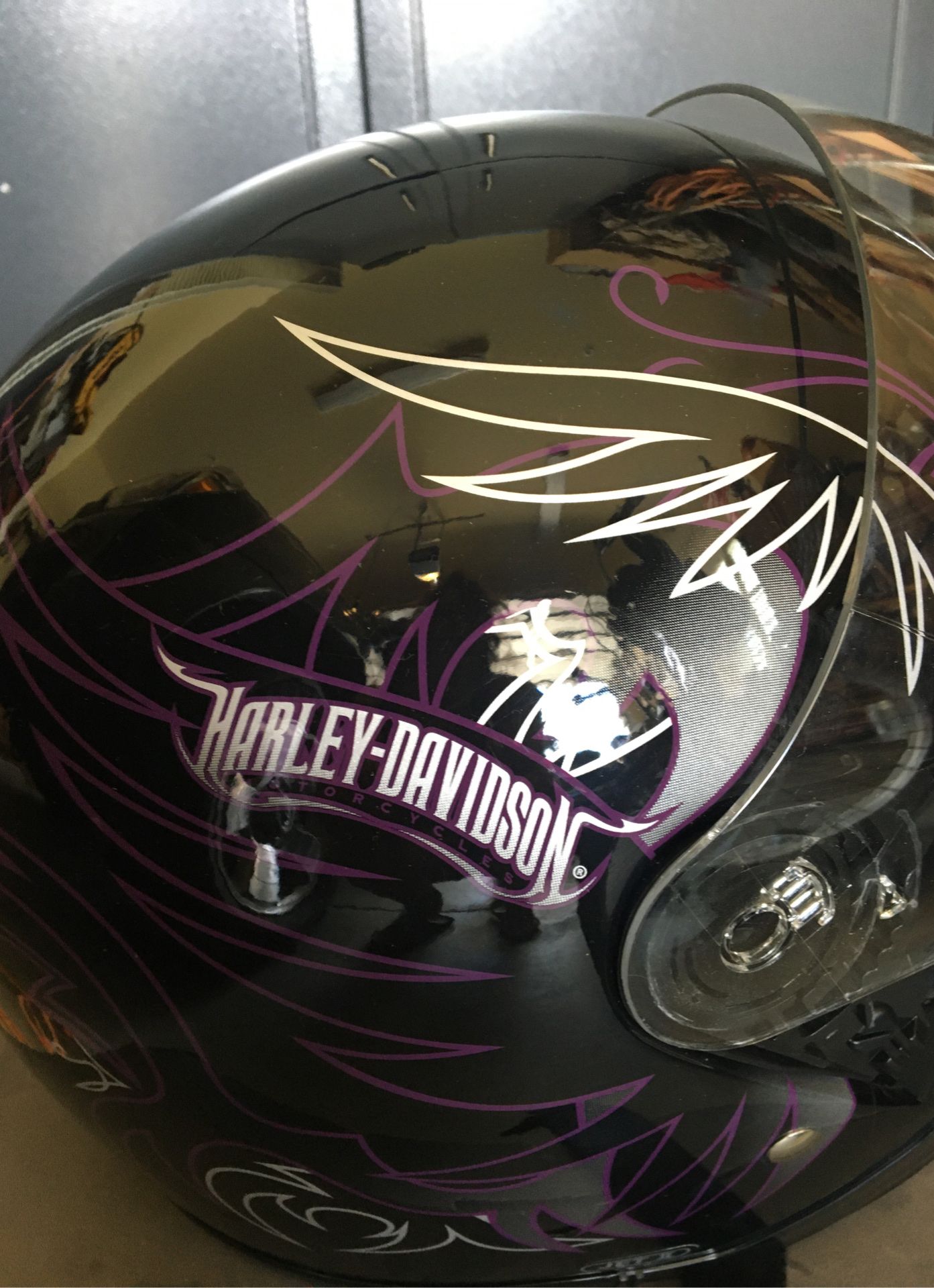 Ladies Harley Davidson Helmet