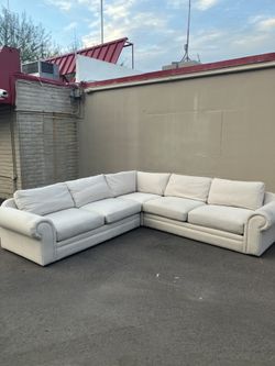 Robert Michael Sectional Sofa 