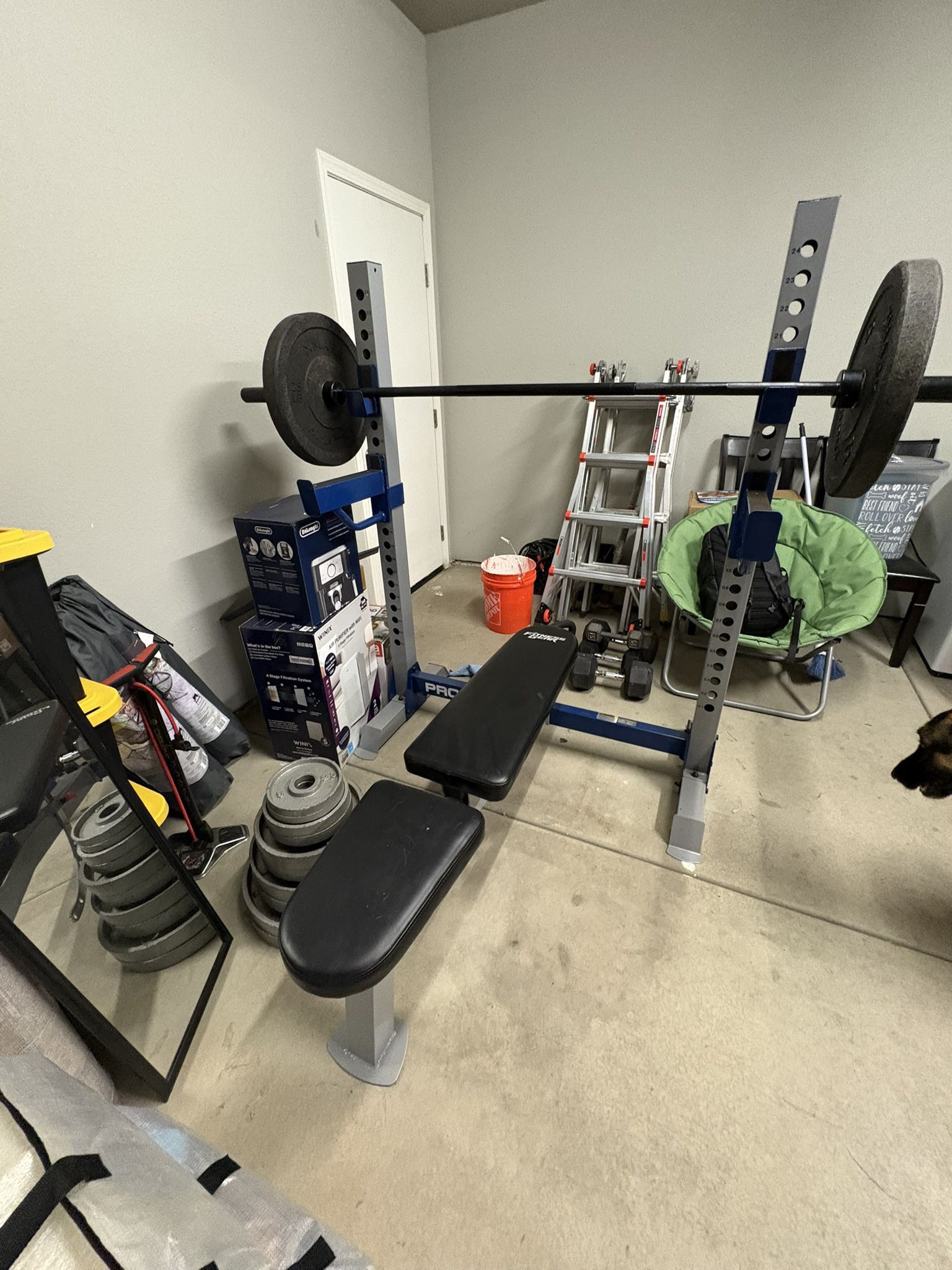 Squat/Bench Rack W/Bar And 2)25 Lb Plates