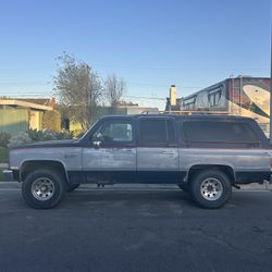 1985 GMC Suburban 3/4 Ton 4x4