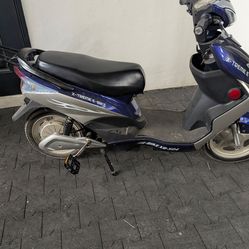 Electric MOTOR CYCLE