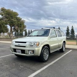 2003 Infiniti QX4