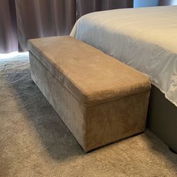 Bedroom Storage Bench or Ottoman