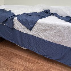Dust ruffle for queen-size bed (or tablecloth?) 