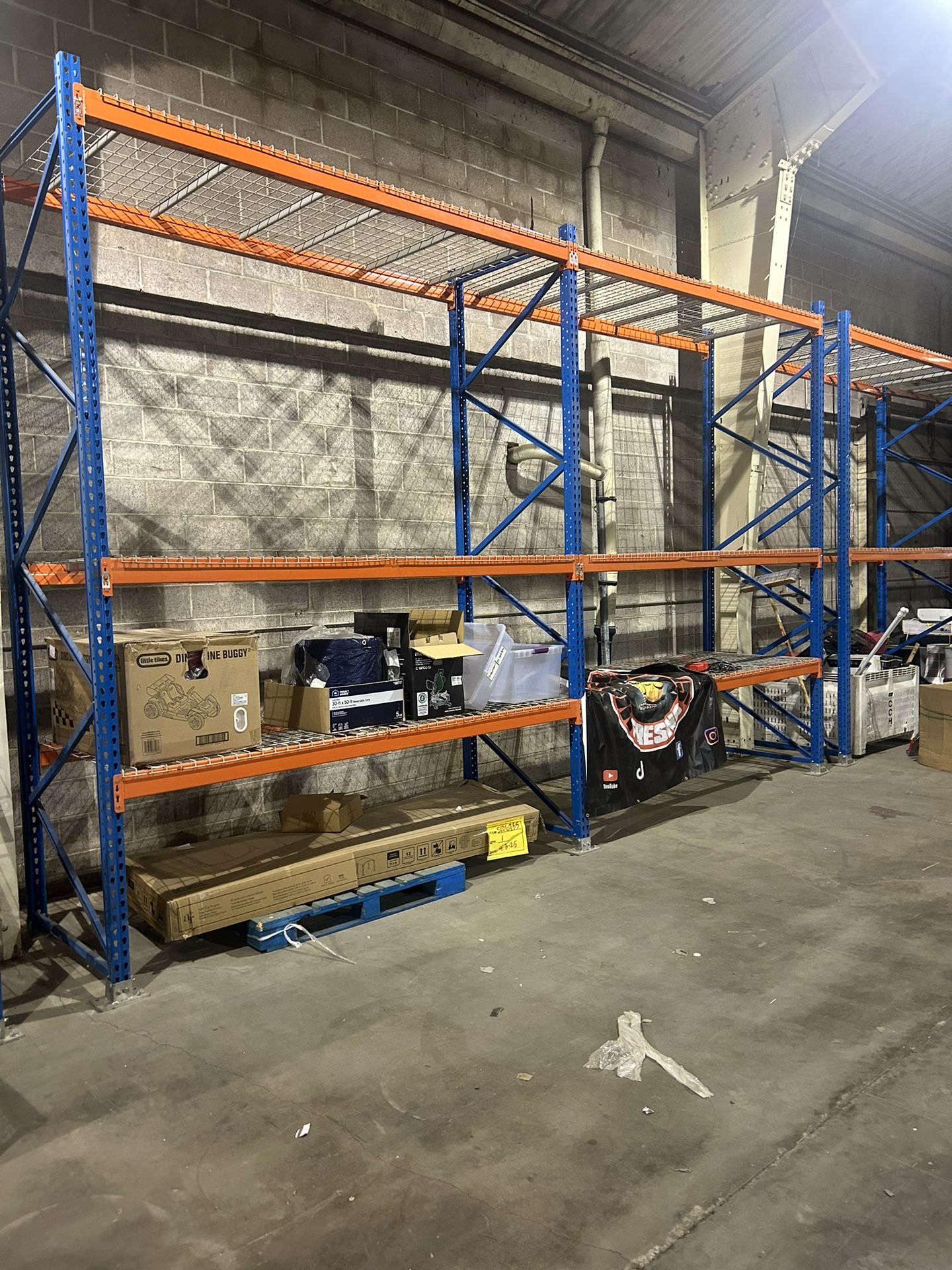 Closing Sale Pallet Racks 