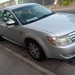 2010 Ford Taurus