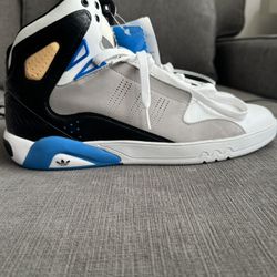 Adidas Roundhouse Mid 2.0