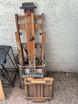 Wooden Artist Easel with Paint Box