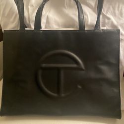 🚨 Telfar Medium Shopping Bag - Black 