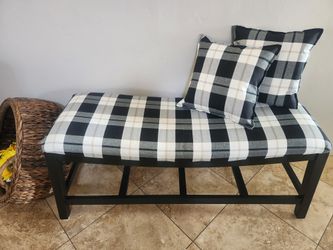 Bench & Pillows