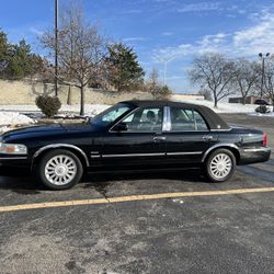 2010 Mercury Grand Marquis (Black)