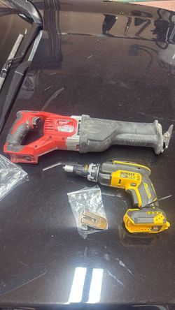 Drywall dewalt y Milwaukee sawzall