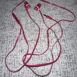 Wired earbuds
