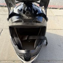 Motorcycle helmet