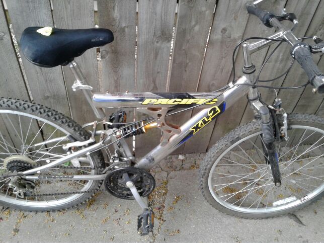 Pacific xl2.mens mountain bike bicycle for Sale in Chicago IL