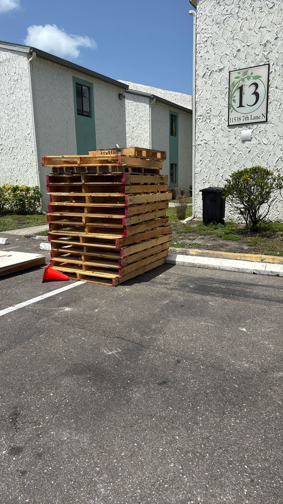 Freeeeeeeeeeeeee Pallet