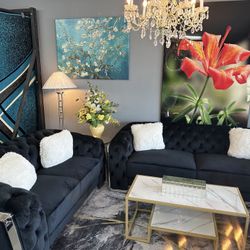 2 Pc Sofa And Loveseat $1,499🏆