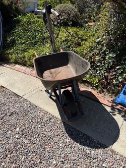 Heavy Duty Steel Wheelbarrow